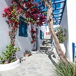 Spanelis 2* Mykonos Town