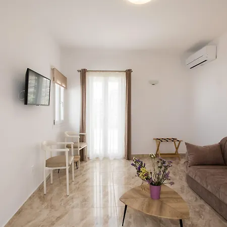 斯潘纳里斯酒店 2*